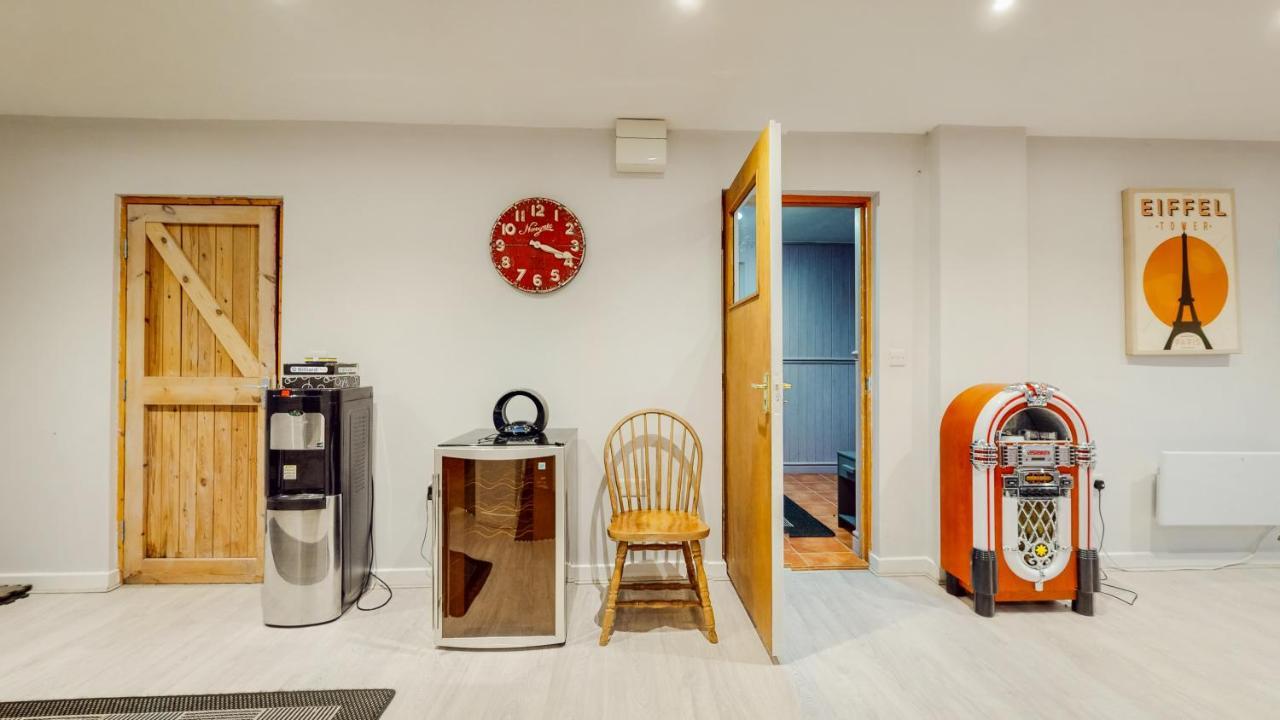 Jaw-Dropping Beach House In Anglesey Benllech Eksteriør billede