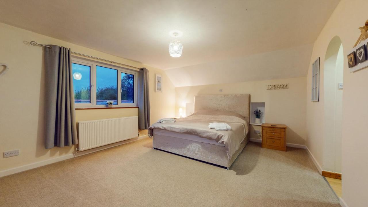 Jaw-Dropping Beach House In Anglesey Benllech Eksteriør billede