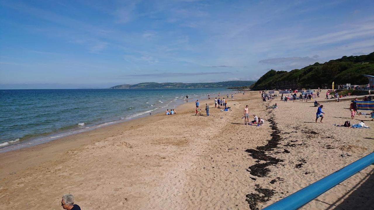 Jaw-Dropping Beach House In Anglesey Benllech Eksteriør billede